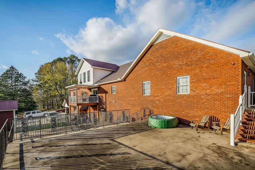 815 W Bockman Way Sparta TN 38583