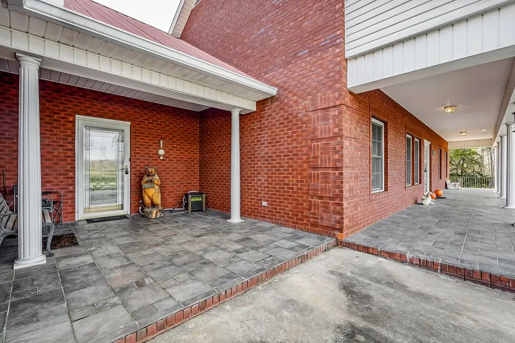 815 W Bockman Way Sparta TN 38583