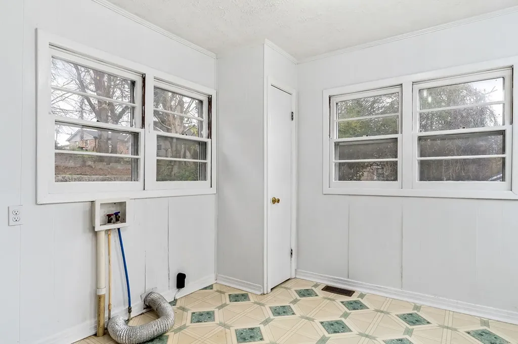 17 Emma L Officer Street Sparta TN 38583