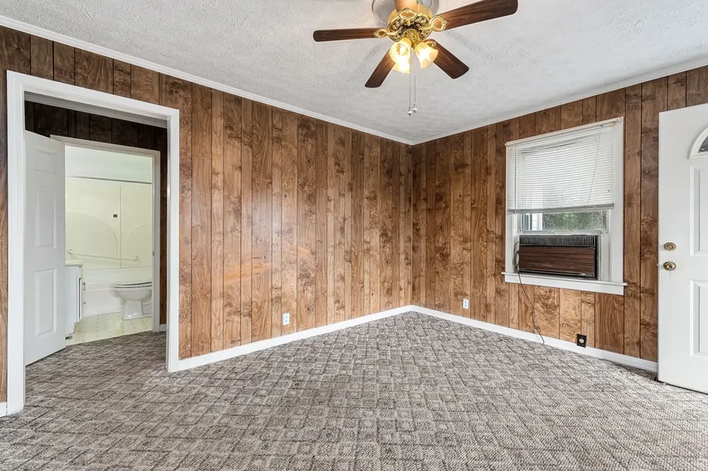 17 Emma L Officer Street Sparta TN 38583