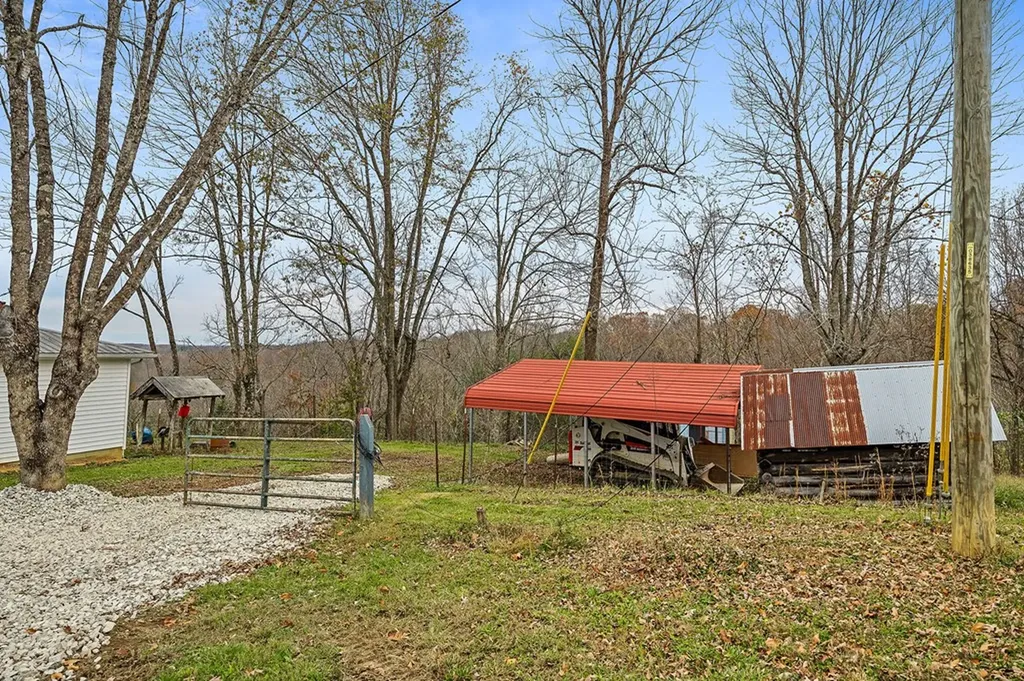 3492 Hilham Highway Hilham TN 38568-5616