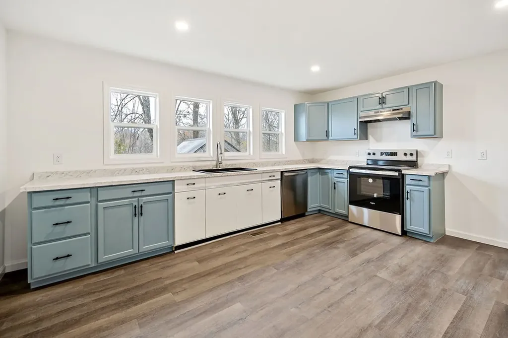 3492 Hilham Highway Hilham TN 38568-5616