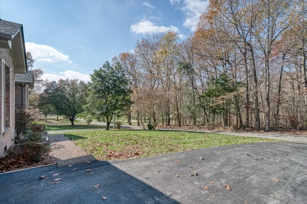 802 Mills Creek Lane Cookeville TN 38501