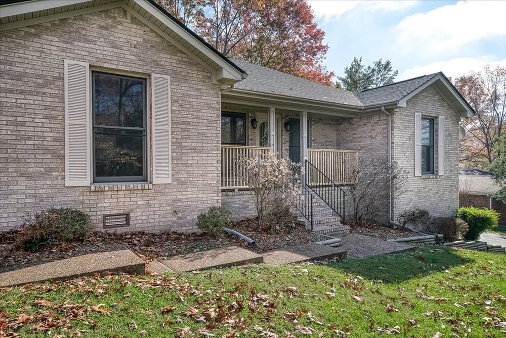 802 Mills Creek Lane Cookeville TN 38501