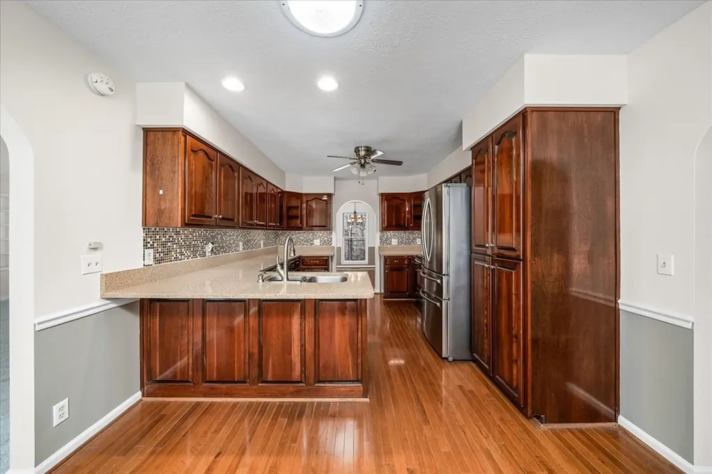 802 Mills Creek Lane Cookeville TN 38501