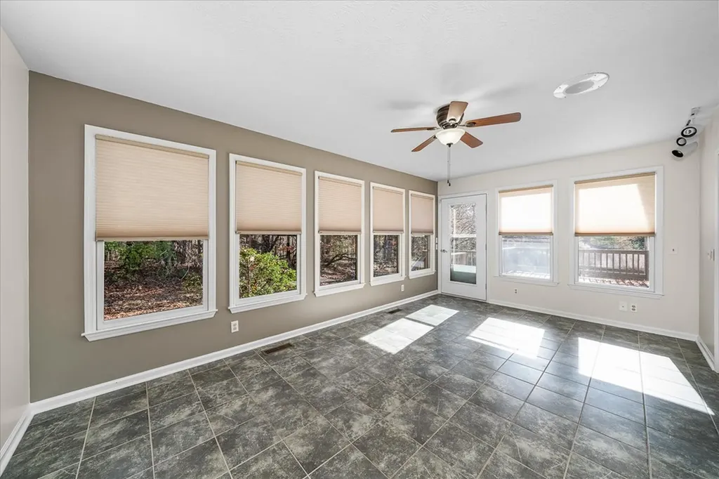 802 Mills Creek Lane Cookeville TN 38501