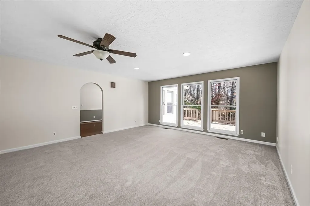 802 Mills Creek Lane Cookeville TN 38501