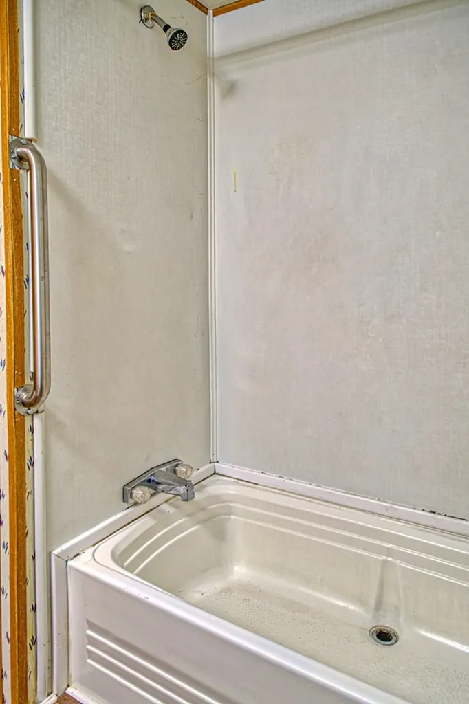 152 Martin Ridge Lane Gainesboro TN 38562