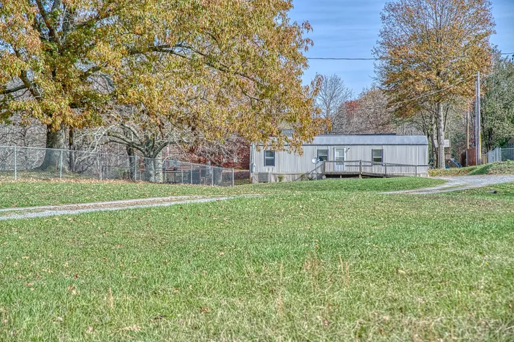 152 Martin Ridge Lane Gainesboro TN 38562