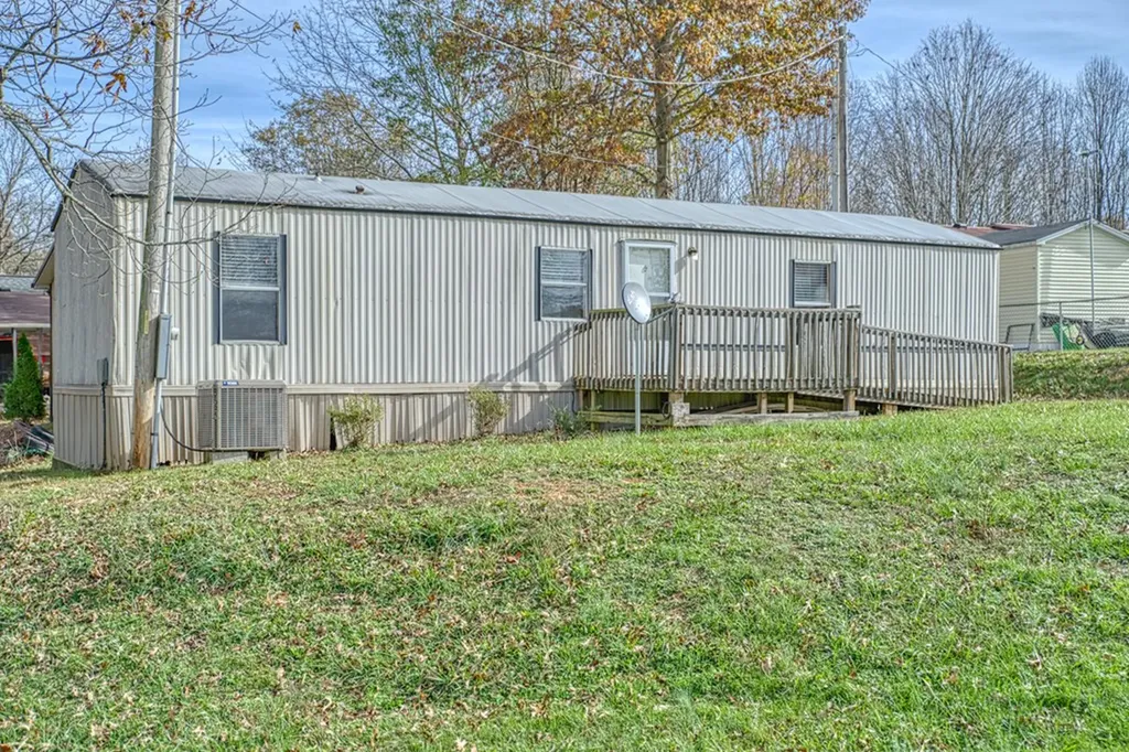 152 Martin Ridge Lane Gainesboro TN 38562