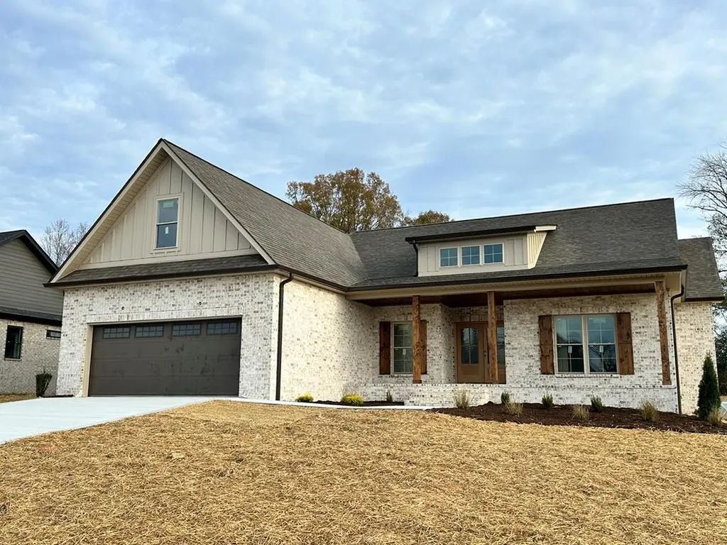 7083 Honeysuckle Trail Baxter TN 38544