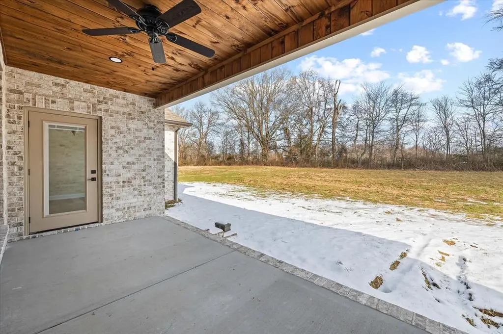 7083 Honeysuckle Trail Baxter TN 38544