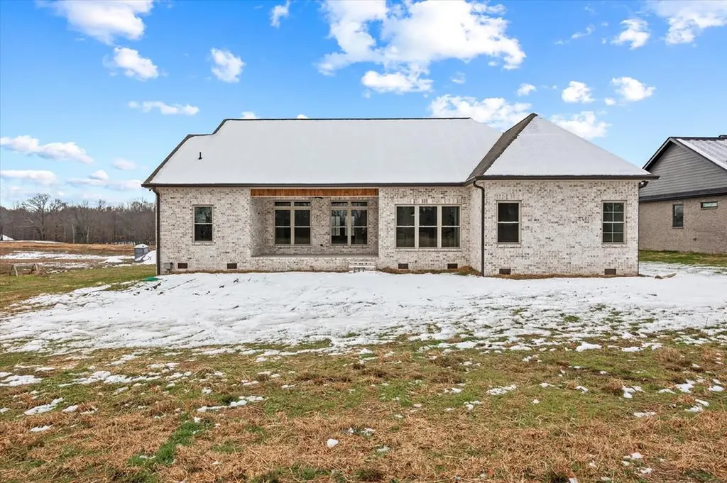 7083 Honeysuckle Trail Baxter TN 38544