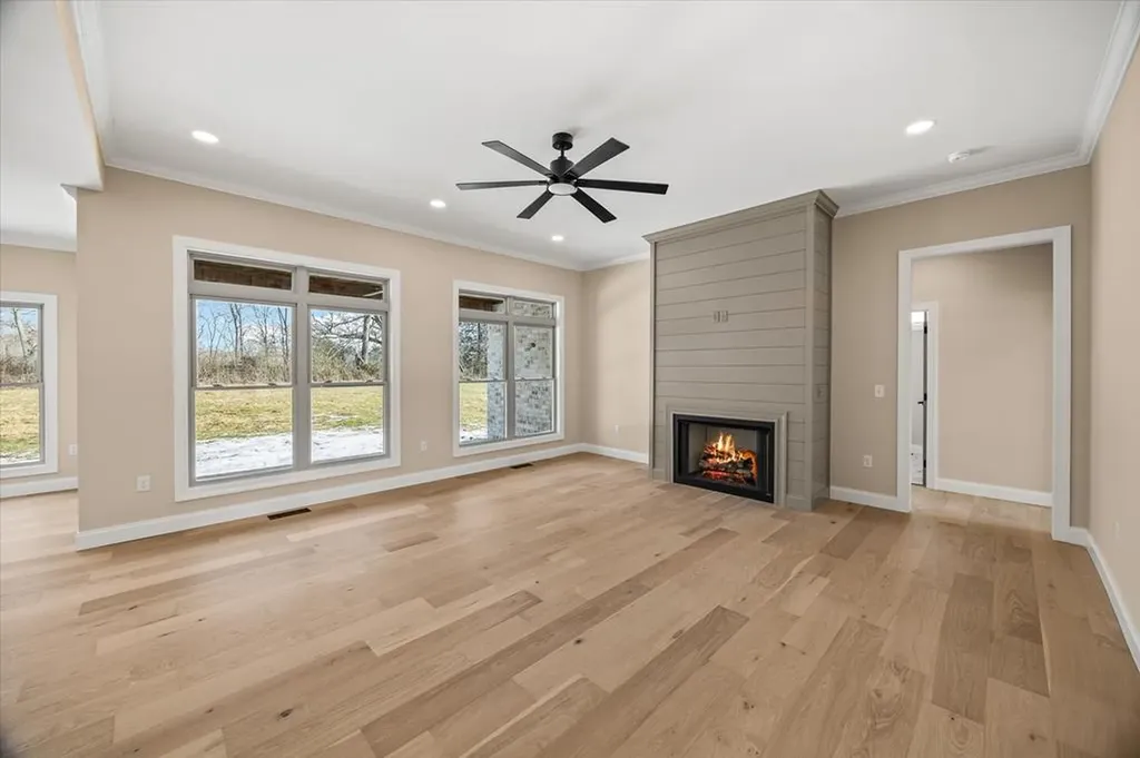 7083 Honeysuckle Trail Baxter TN 38544