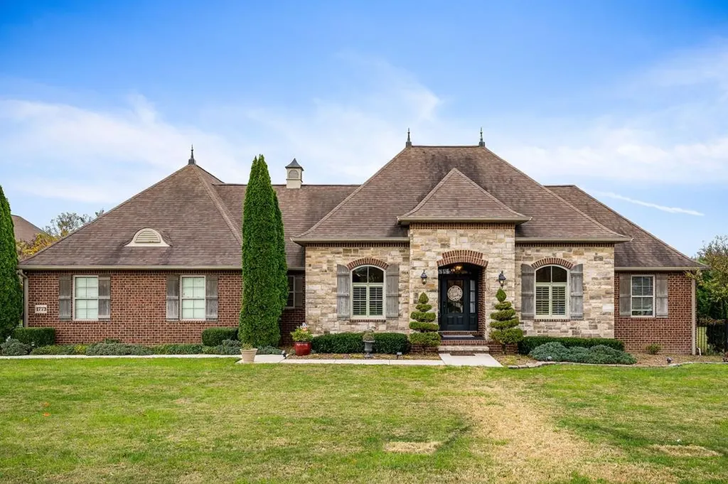 1773 Hickory Cove Cookeville TN 38506