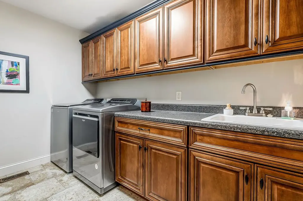 1773 Hickory Cove Cookeville TN 38506