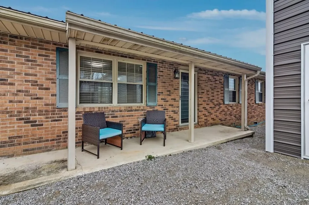 79 Oscar Elmore Lane Crossville TN 38555