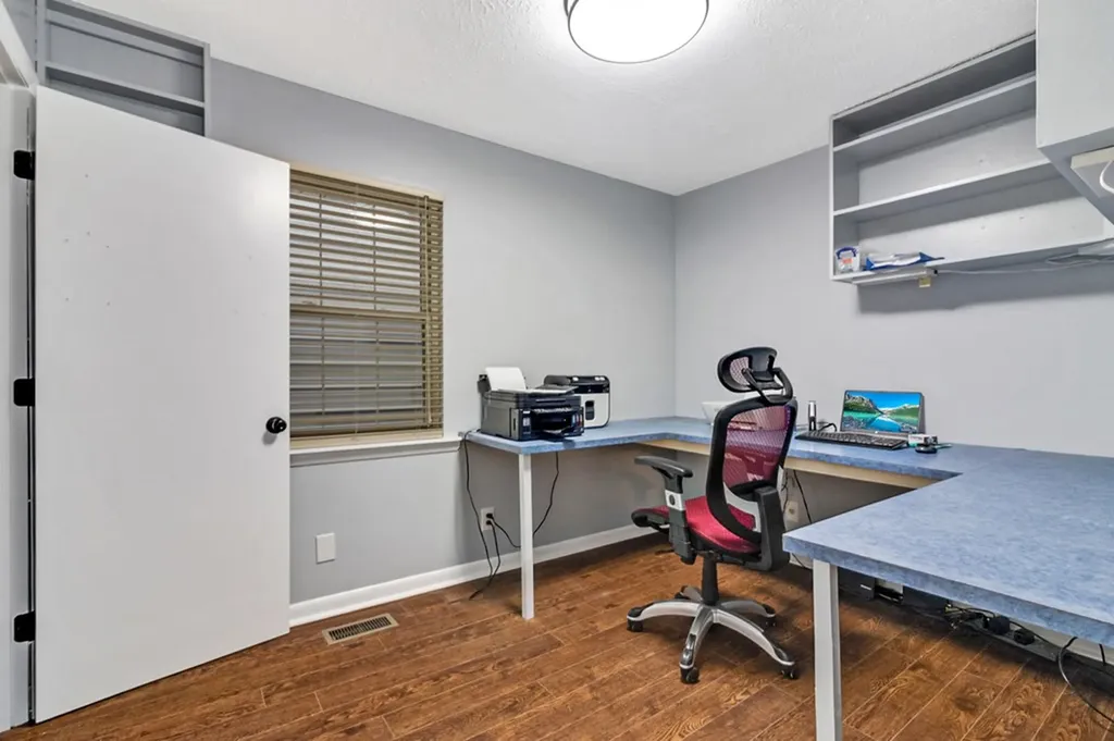 79 Oscar Elmore Lane Crossville TN 38555