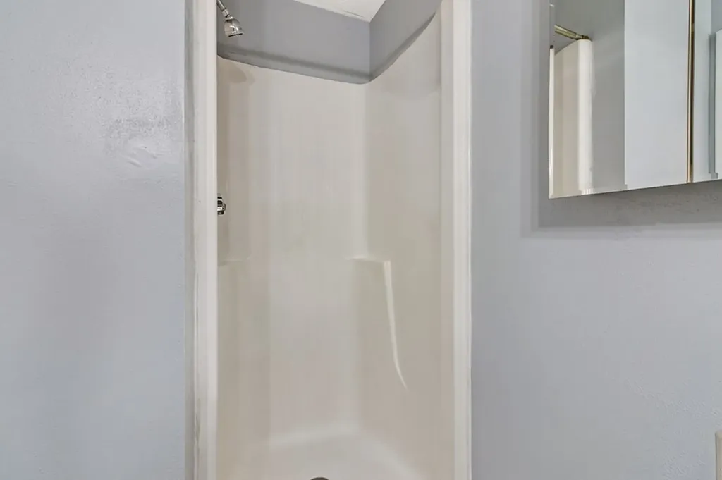 79 Oscar Elmore Lane Crossville TN 38555