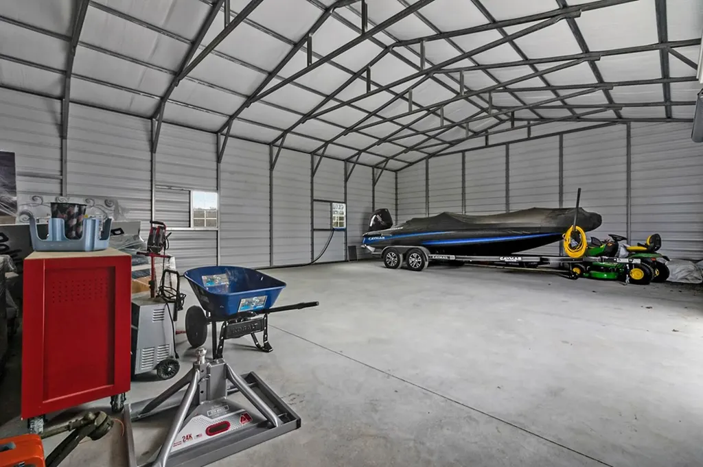 79 Oscar Elmore Lane Crossville TN 38555