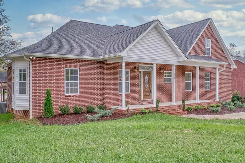 1329 Bridle Path Cookeville TN 38501