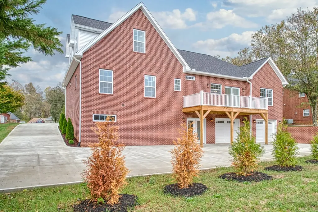 1329 Bridle Path Cookeville TN 38501