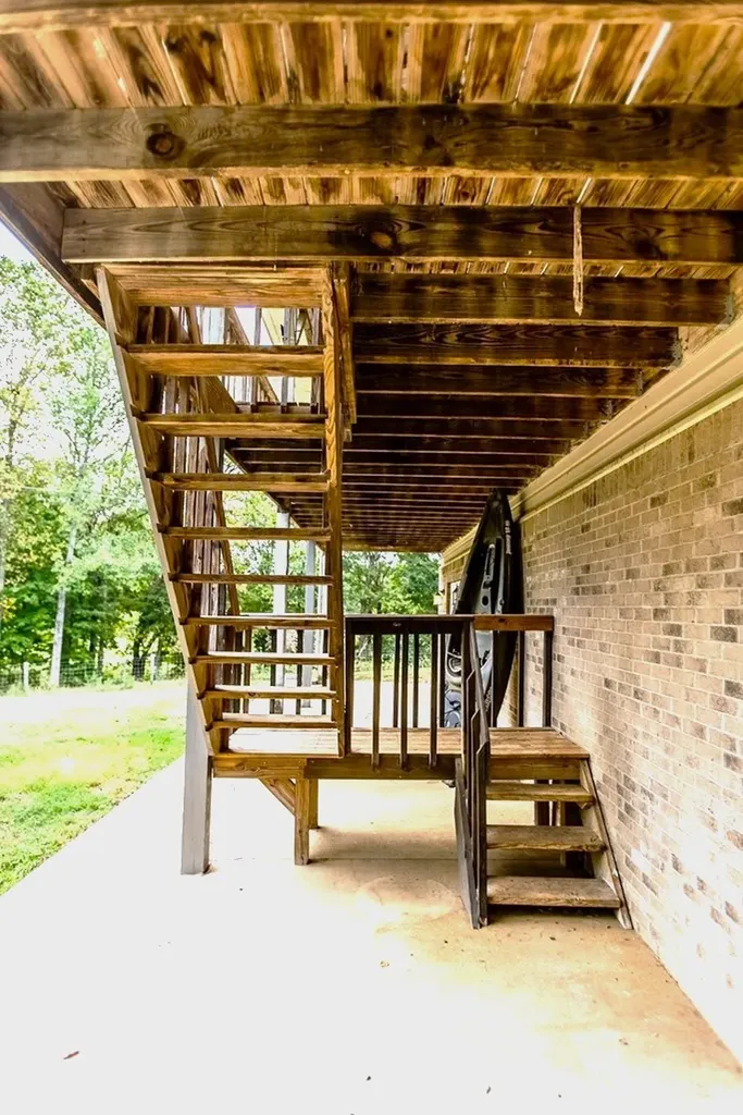 133 Lankford Cookeville TN 38506