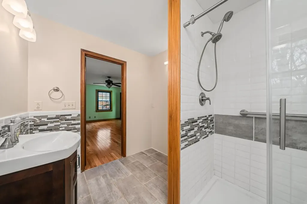 3847 Post Oak Circle Cookeville TN 38506