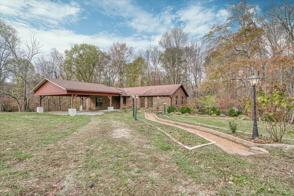 3847 Post Oak Circle Cookeville TN 38506