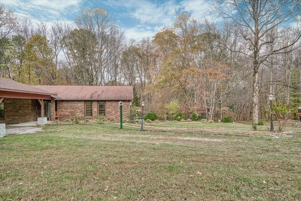 3847 Post Oak Circle Cookeville TN 38506