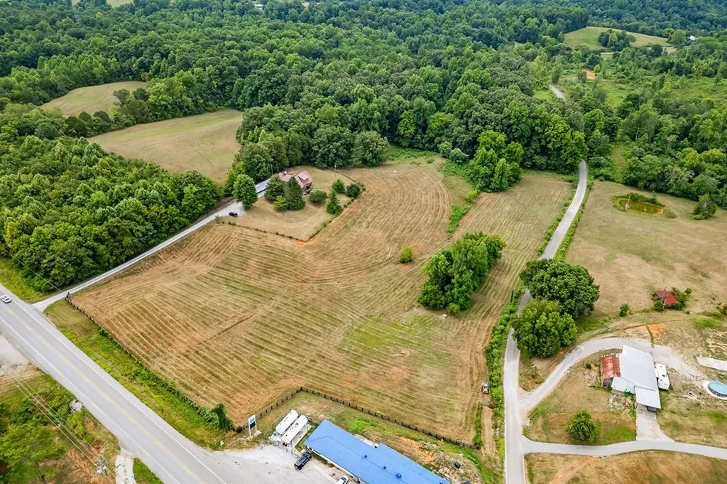 8445 Smithville Highway Sparta TN 38583