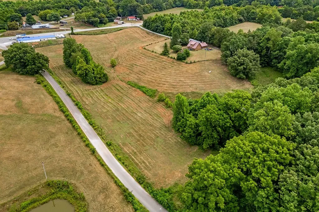 8445 Smithville Highway Sparta TN 38583