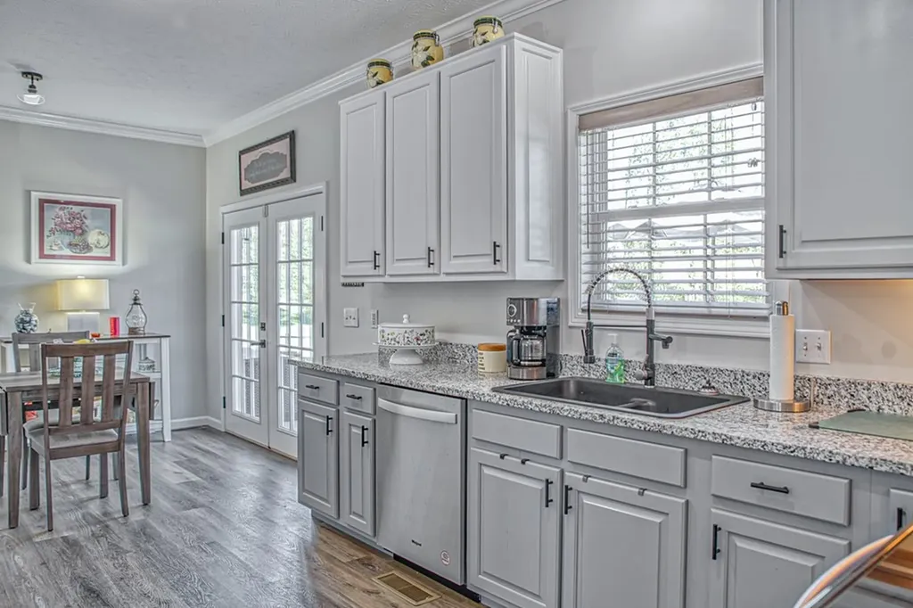 908 River Bend Drive Cookeville TN 38506