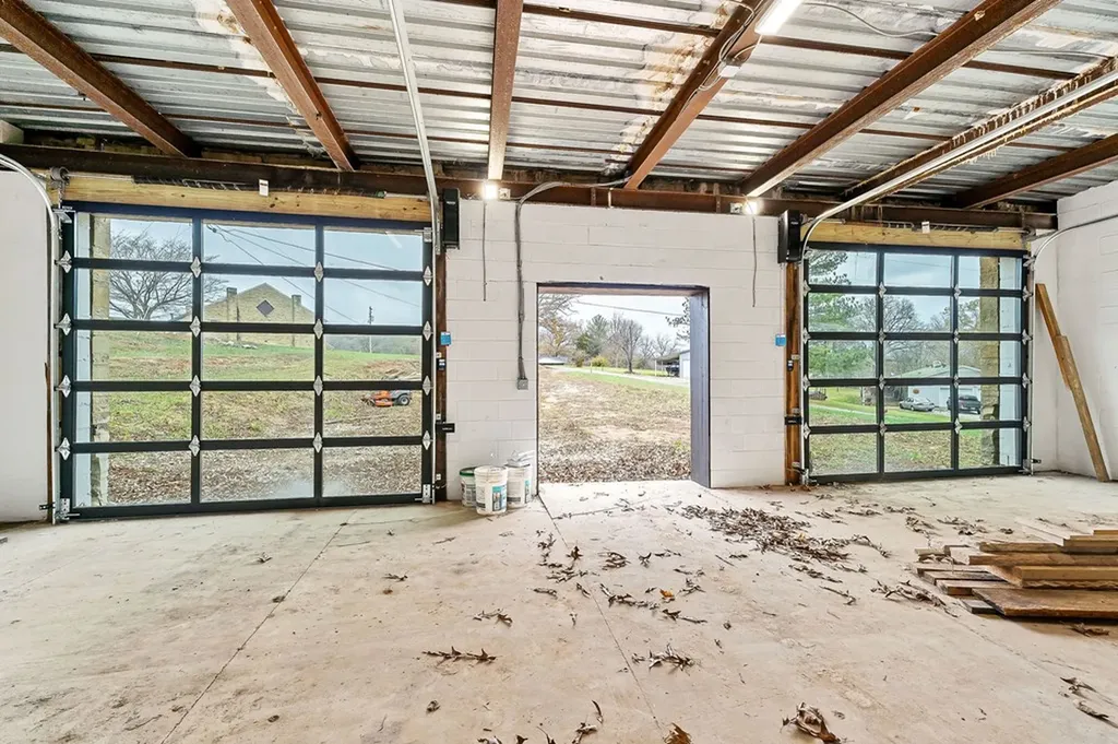 206 Pat Carr Lane Alpine TN 38543