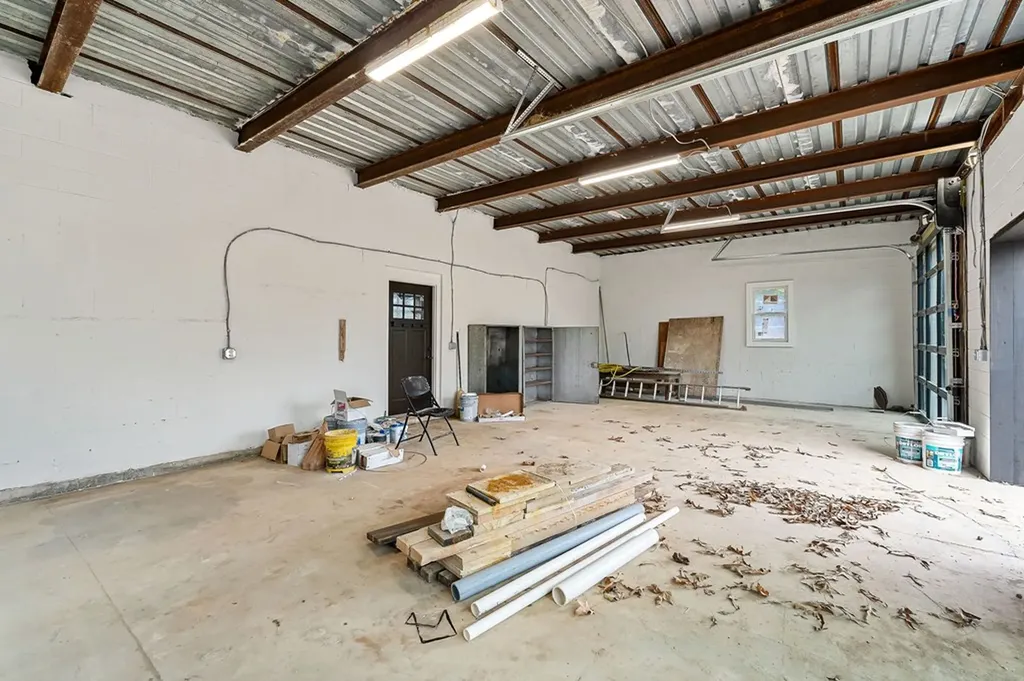 206 Pat Carr Lane Alpine TN 38543