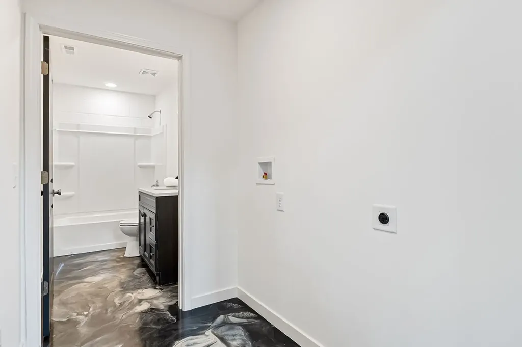 206 Pat Carr Lane Alpine TN 38543