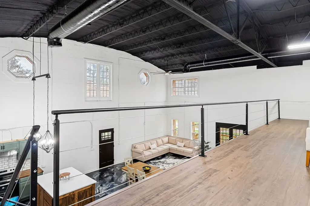 206 Pat Carr Lane Alpine TN 38543