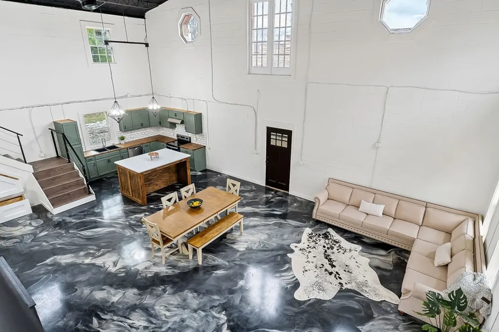 206 Pat Carr Lane Alpine TN 38543