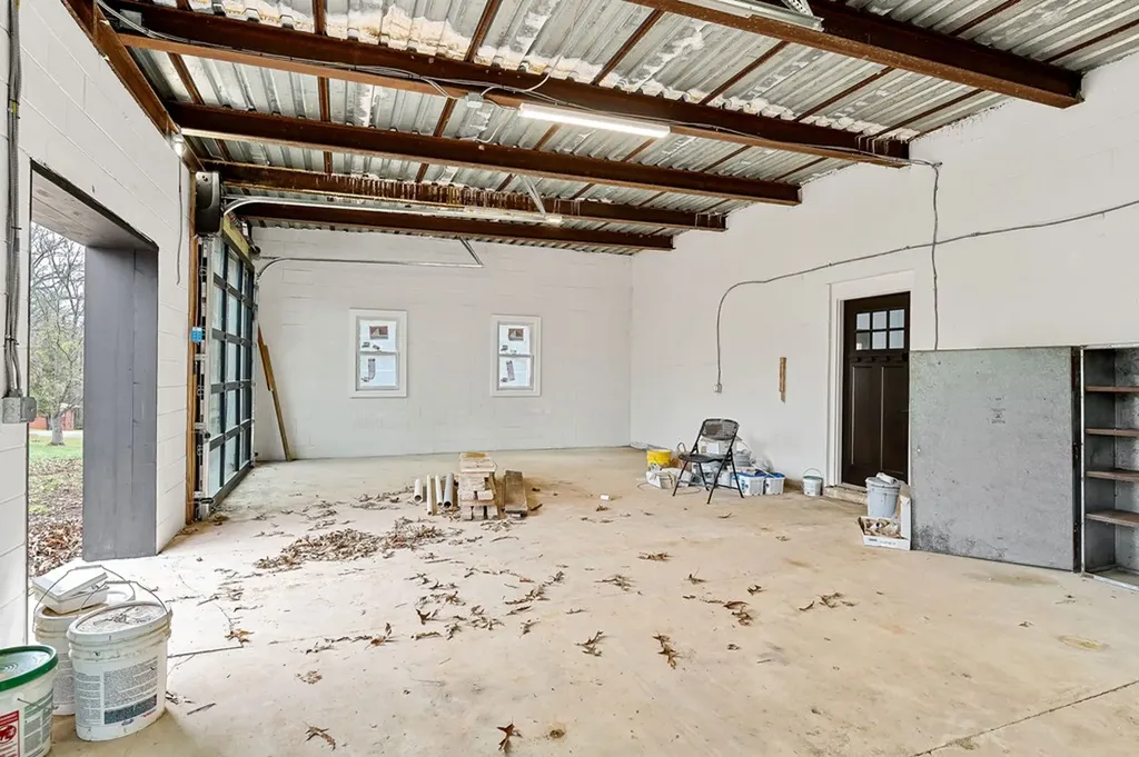 206 Pat Carr Lane Alpine TN 38543