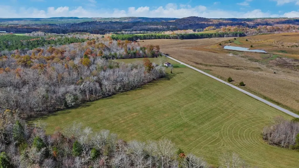 10612 Newton Road Crossville TN 38572