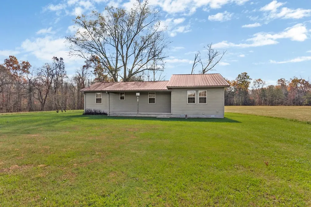 10612 Newton Road Crossville TN 38572