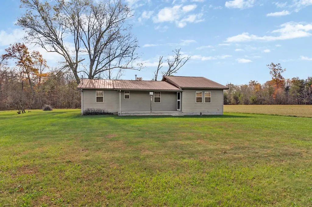 10612 Newton Road Crossville TN 38572