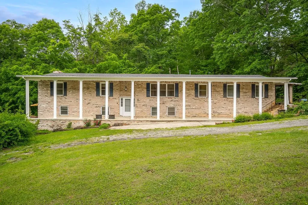 434 Windle Community Road Livingston TN 38570
