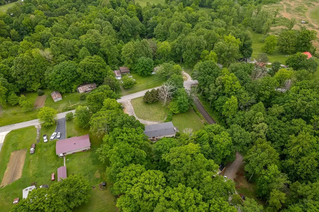 434 Windle Community Road Livingston TN 38570