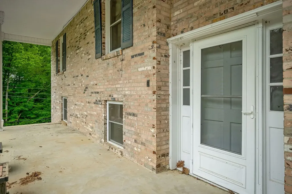 434 Windle Community Road Livingston TN 38570