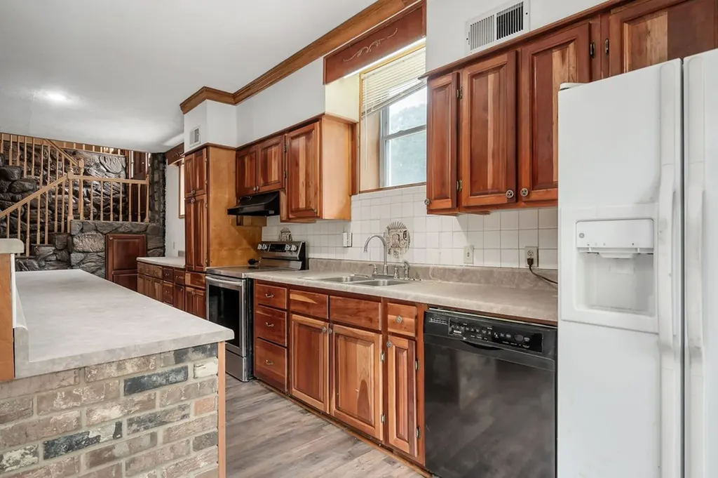 434 Windle Community Road Livingston TN 38570