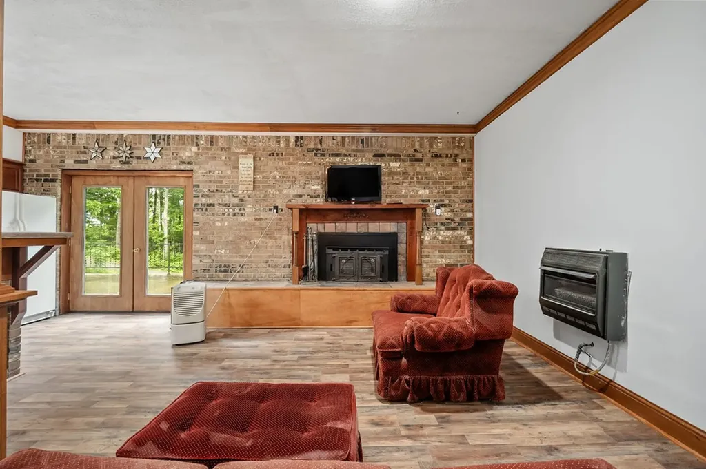 434 Windle Community Road Livingston TN 38570
