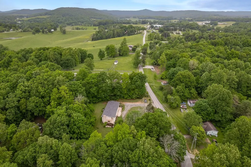 434 Windle Community Road Livingston TN 38570