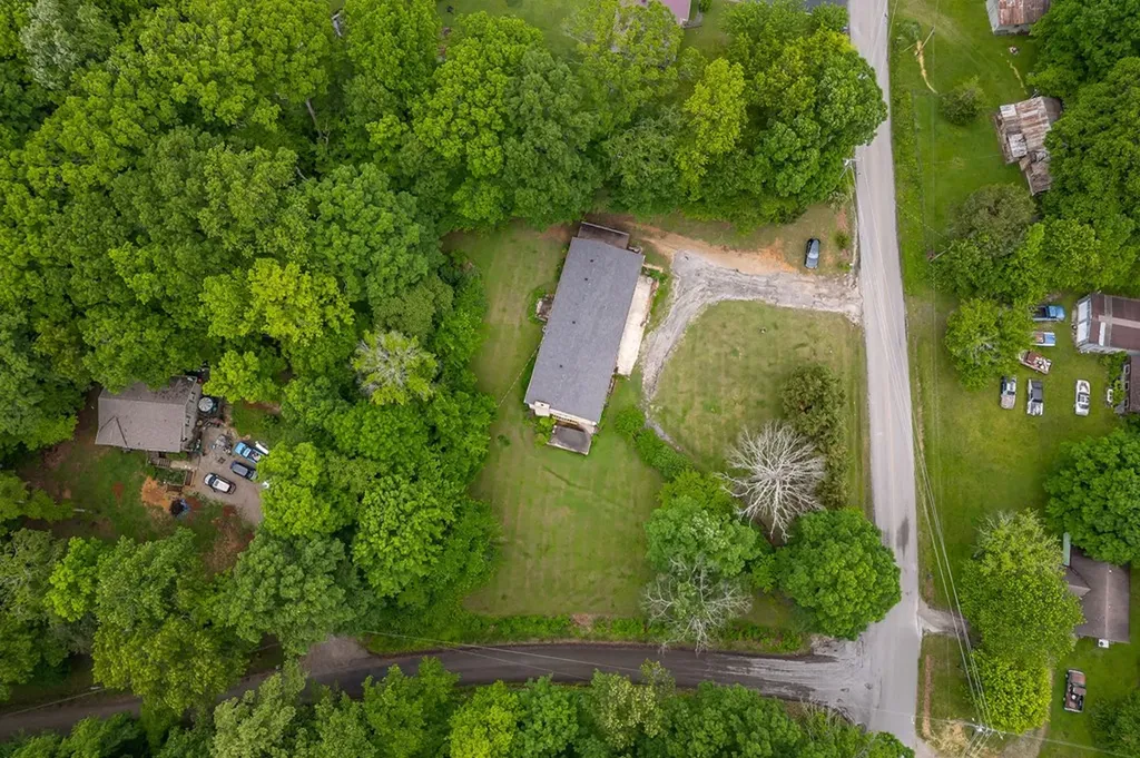 434 Windle Community Road Livingston TN 38570