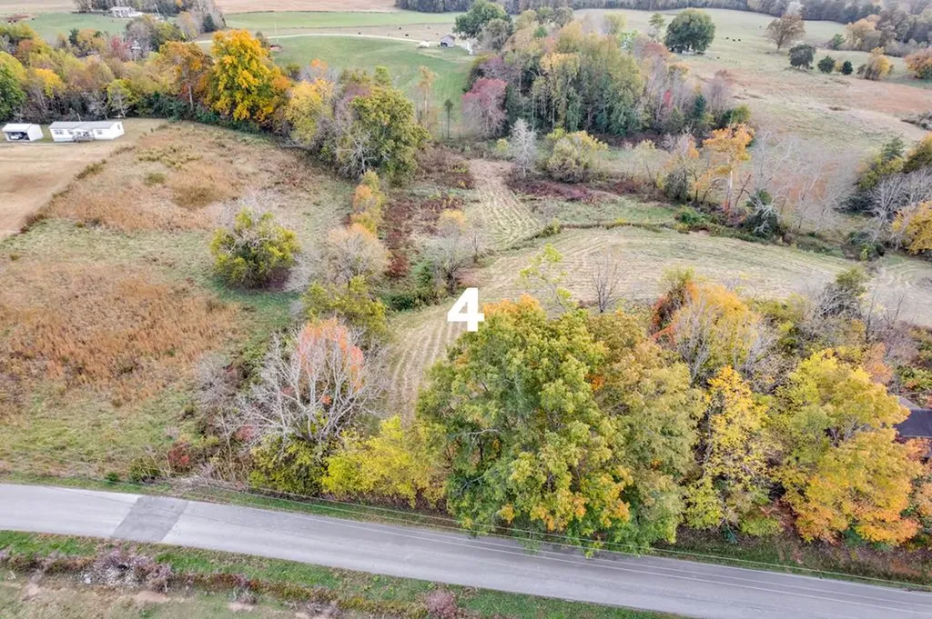 4200 #4 Will Thompson Road Walling TN 38587
